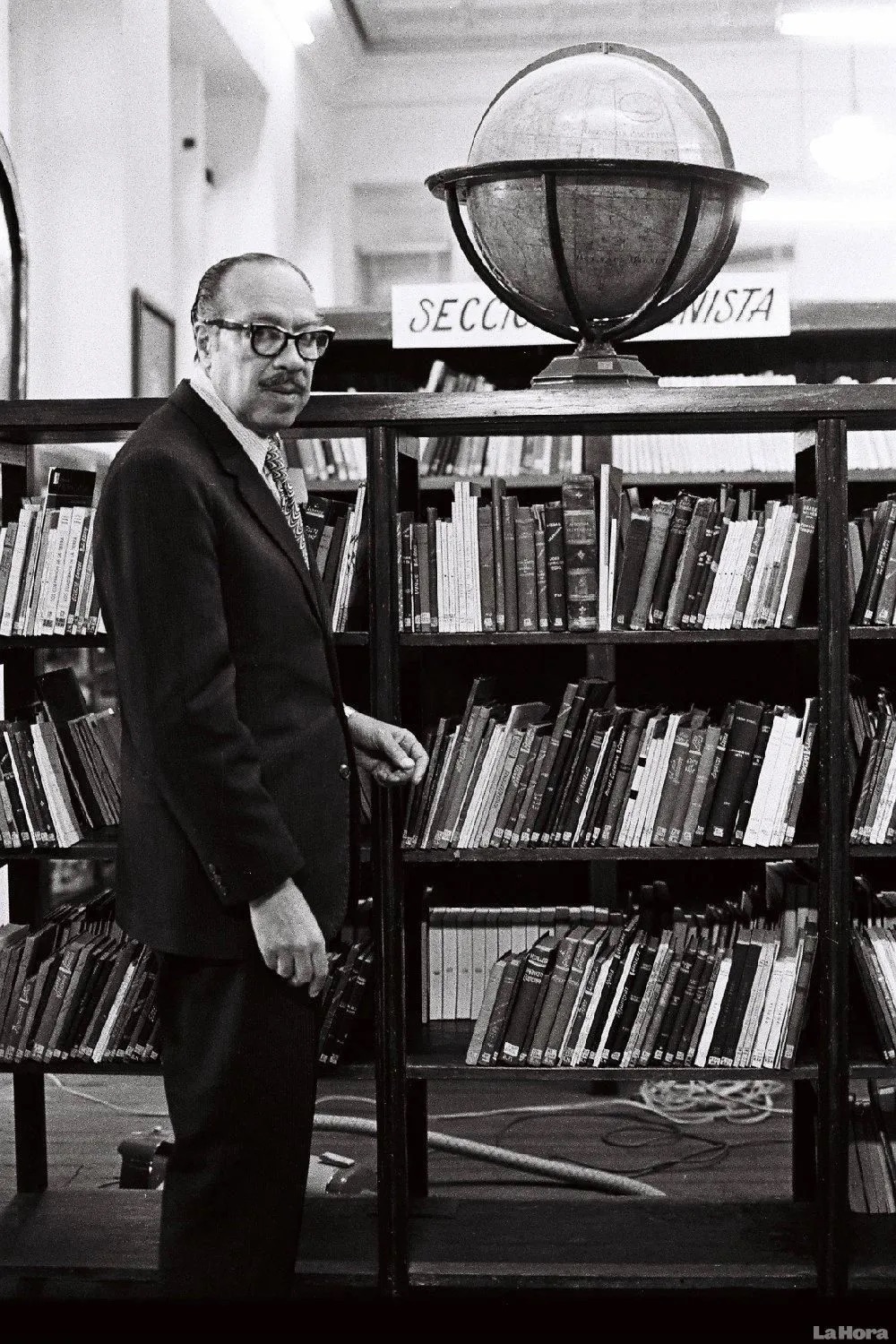 Carrera Andrade vida y obra del poeta ecuatoriano